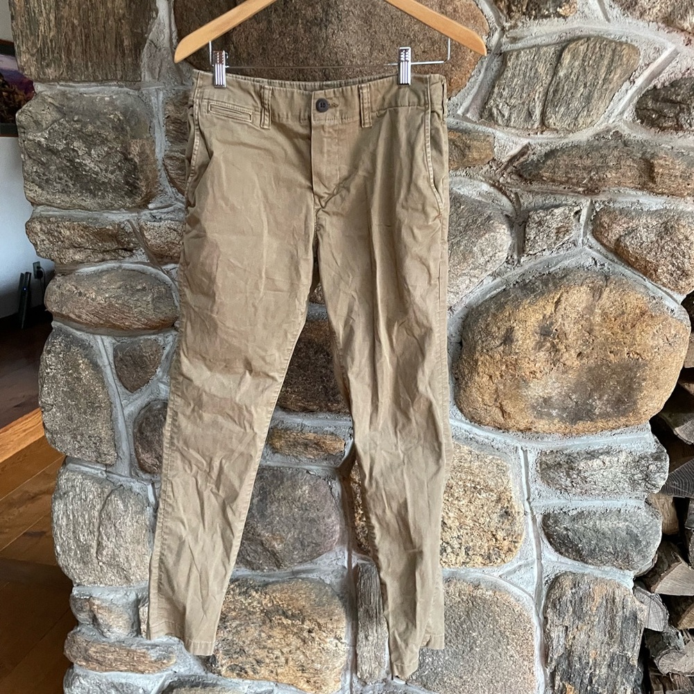 American Eagle chinos 29X32